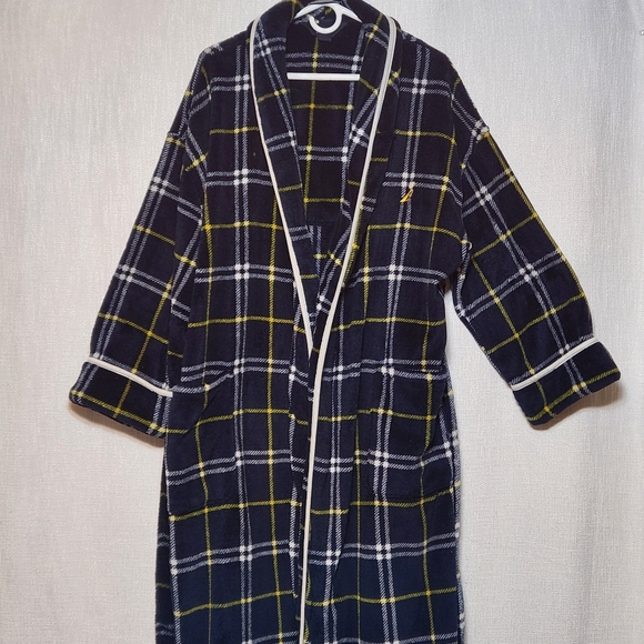 Nautica Other - Nautica Fleece Black and Yellow Plaid Robe Super Soft Belted One Size
